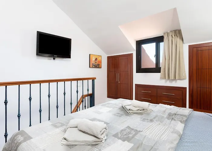 Apartamento Exclusive Penthouse Playa Vistas 4 Close To The Sea And Beach, Aircondition For A Fee, Wifi, Terrace, Heated Pool