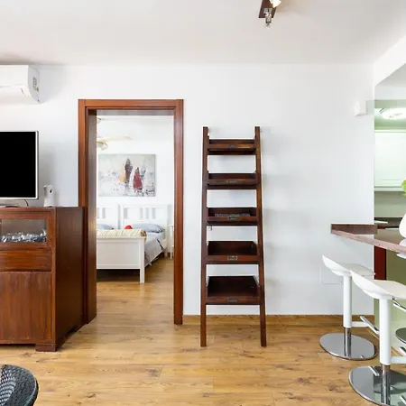 Appartement Exclusive Penthouse Playa Vistas 4 Close To The Sea And Beach, Aircondition For A Fee, Wifi, Terrace, Heated Pool
