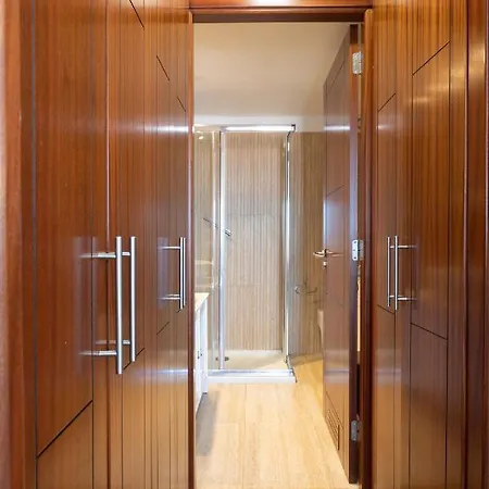 Exclusive Penthouse: Beachfront Oasis With Heated Pool Apartment Playa de las Americas (Tenerife)