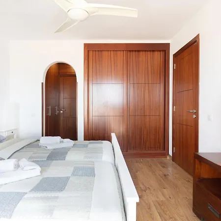 Exclusive Penthouse Playa Vistas 4 Close To The Sea And Beach, Aircondition For A Fee, Wifi, Terrace, Heated Pool