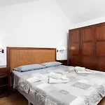 Apartment Exclusive Penthouse: Beachfront Oasis With Heated Pool *
