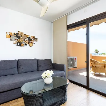 Daire Exclusive Penthouse Playa Vistas 4 Close To The Sea And Beach, Aircondition For A Fee, Wifi, Terrace, Heated Pool