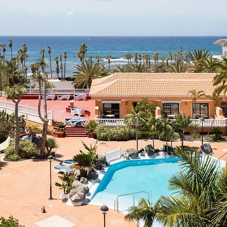 Exclusive Penthouse: Beachfront Oasis With Heated Pool *
