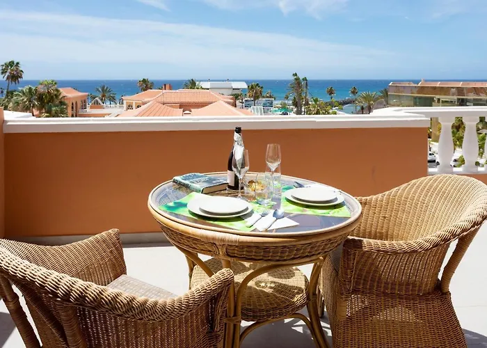 Exclusive Penthouse: Beachfront Oasis With Heated Pool