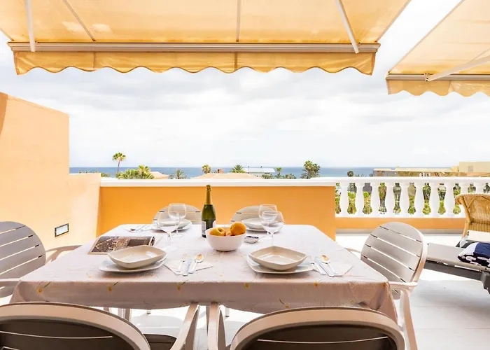 Exclusive Penthouse: Beachfront Oasis With Heated Pool Playa de las Americas (Tenerife)