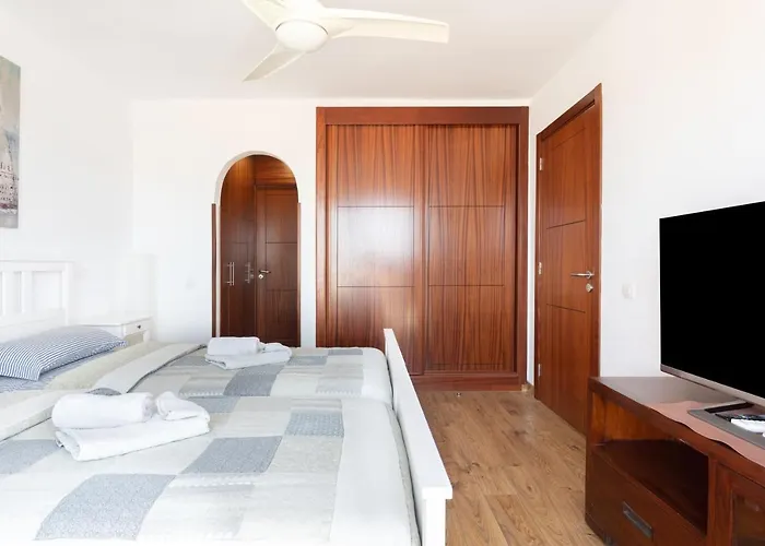 Exclusive Penthouse Playa Vistas 4 Close To The Sea And Beach, Aircondition For A Fee, Wifi, Terrace, Heated Pool