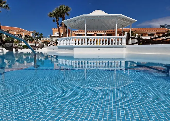 Exclusive Penthouse: Beachfront Oasis With Heated Pool Playa de las Americas (Tenerife)